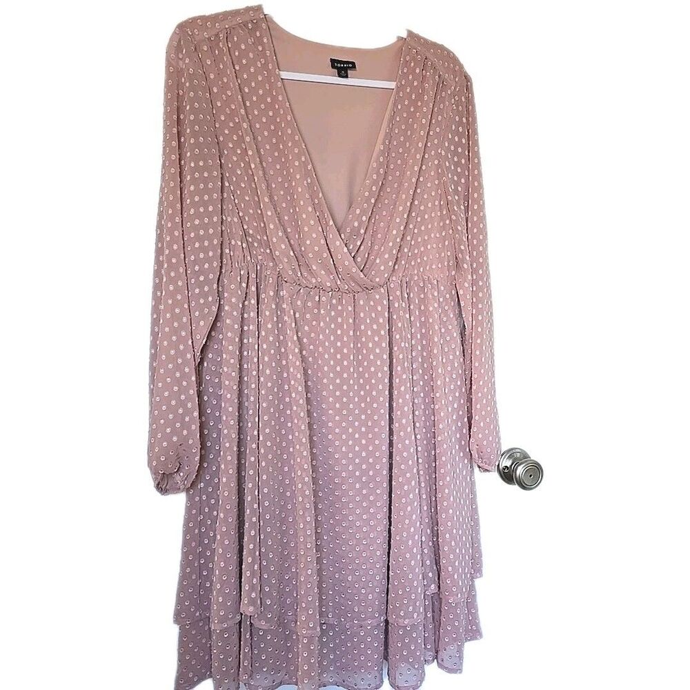 Torrid 0 Wrap Dress Women's Size L Dusty Pink Textured Dot Tiered Midi Flowy